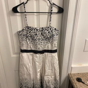 White House Black Market dress size 6